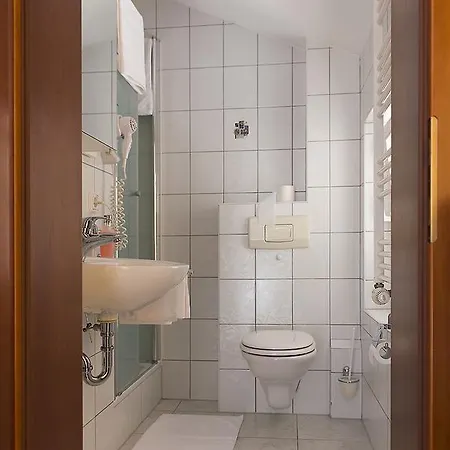 Guest house Pansion Maestral 3*