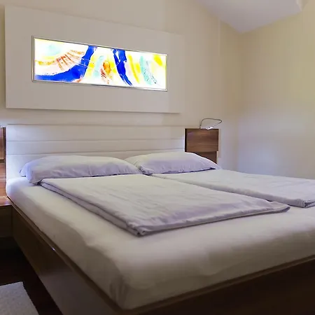 Guest house Pansion Maestral