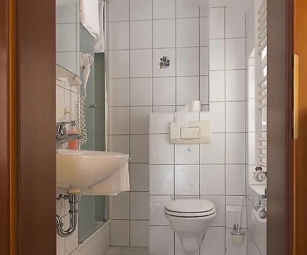 Guest house Pansion Maestral 3*