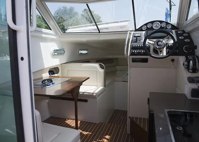 بيت ضيافة Pansion Maestral